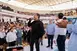 Miniatura de El gobernador de Chiapas, Eduardo Ramírez Aguilar, en la entrega de chips del programa 'Conecta Chiapas'